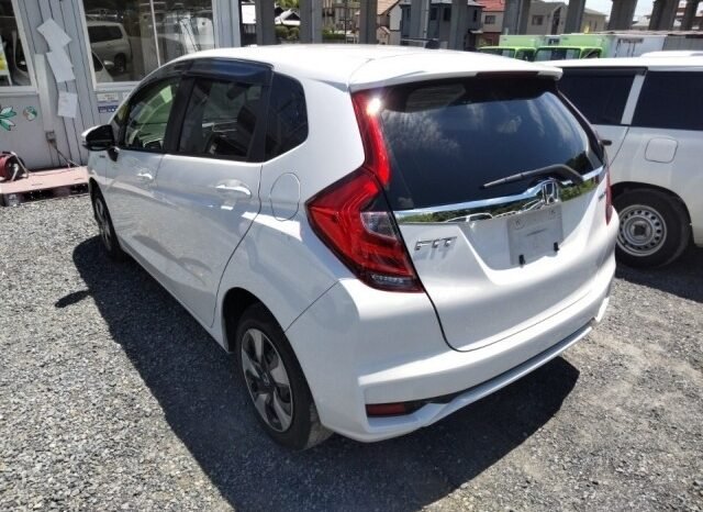 
								Honda Fit Hybrid 2018 full									