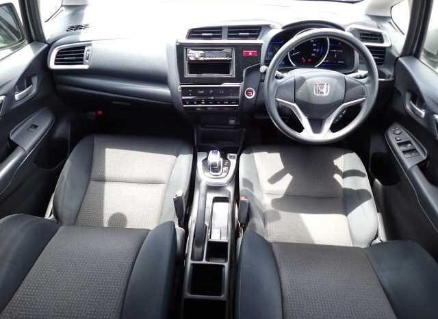 
								Honda Fit Hybrid 2016 full									