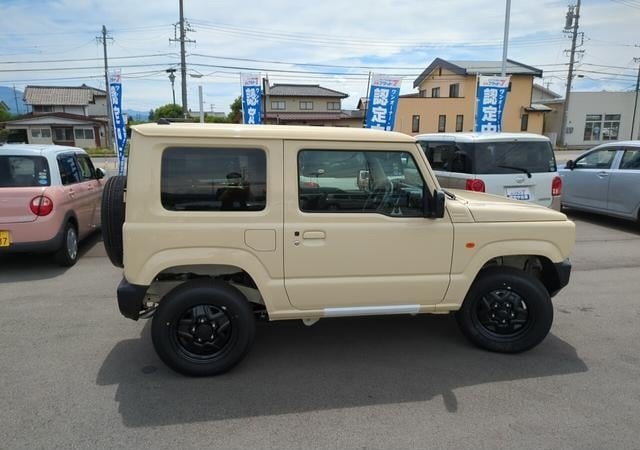 Suzuki Jimny 2024